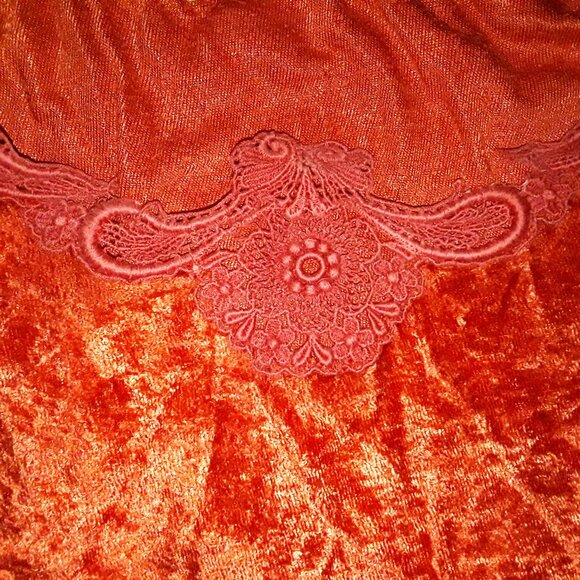 Vintage | Lolly Pops & Roses | Synthetic Velvet Tank Top - Picture 5 of 9